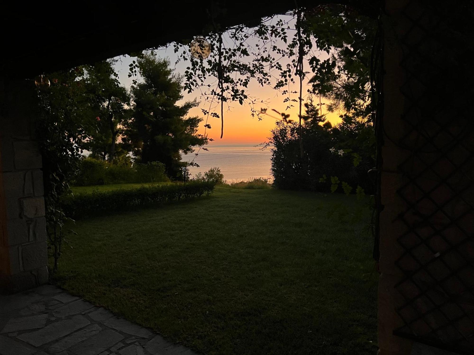 Villa Adria Kriopigi Buitenkant foto